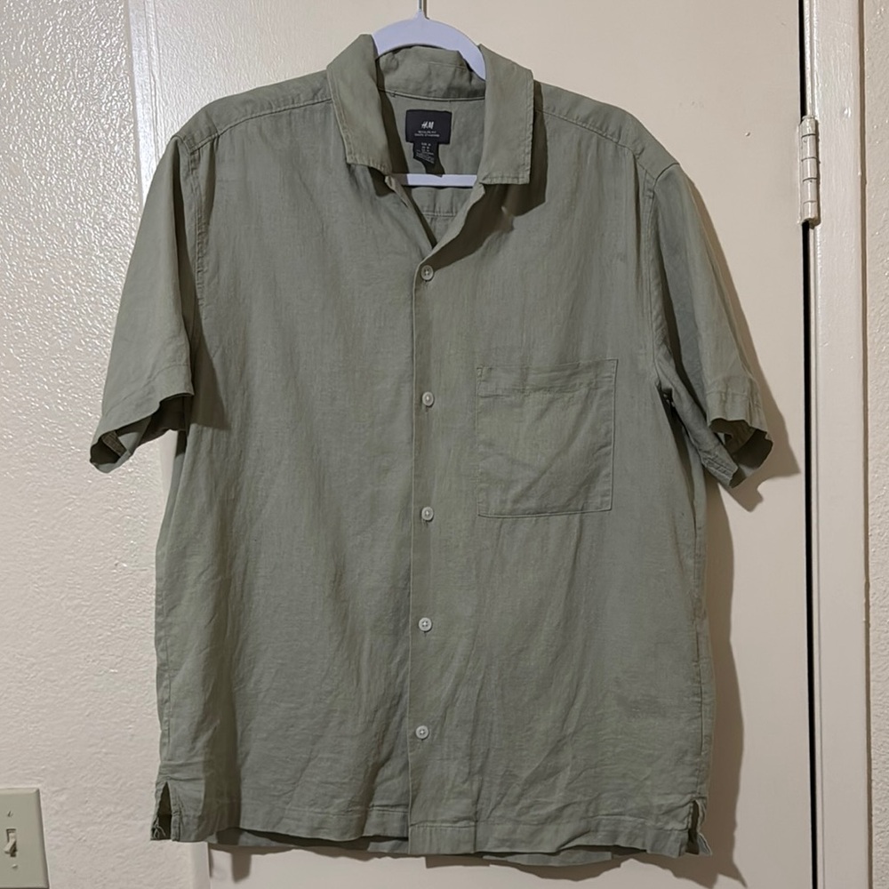 Men's Olive Green Short Sleeve Shirt